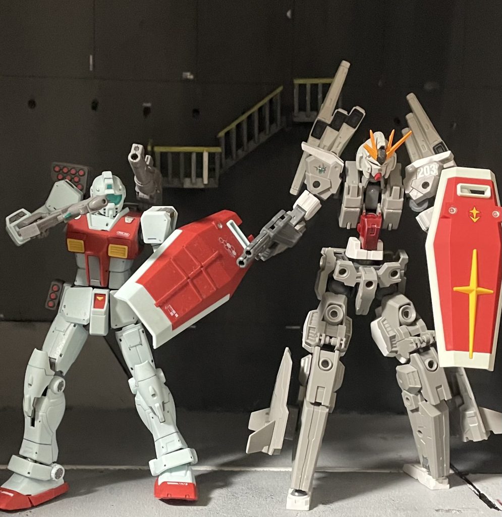 量産型である先輩とツーショット!もはや、ファンネルが翼…カッコいい!