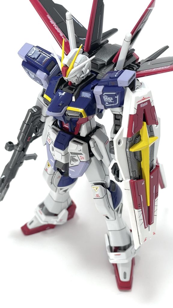 スペックⅡの装甲カラーはトーンダウンしていますが、TVアニメ版より好みです