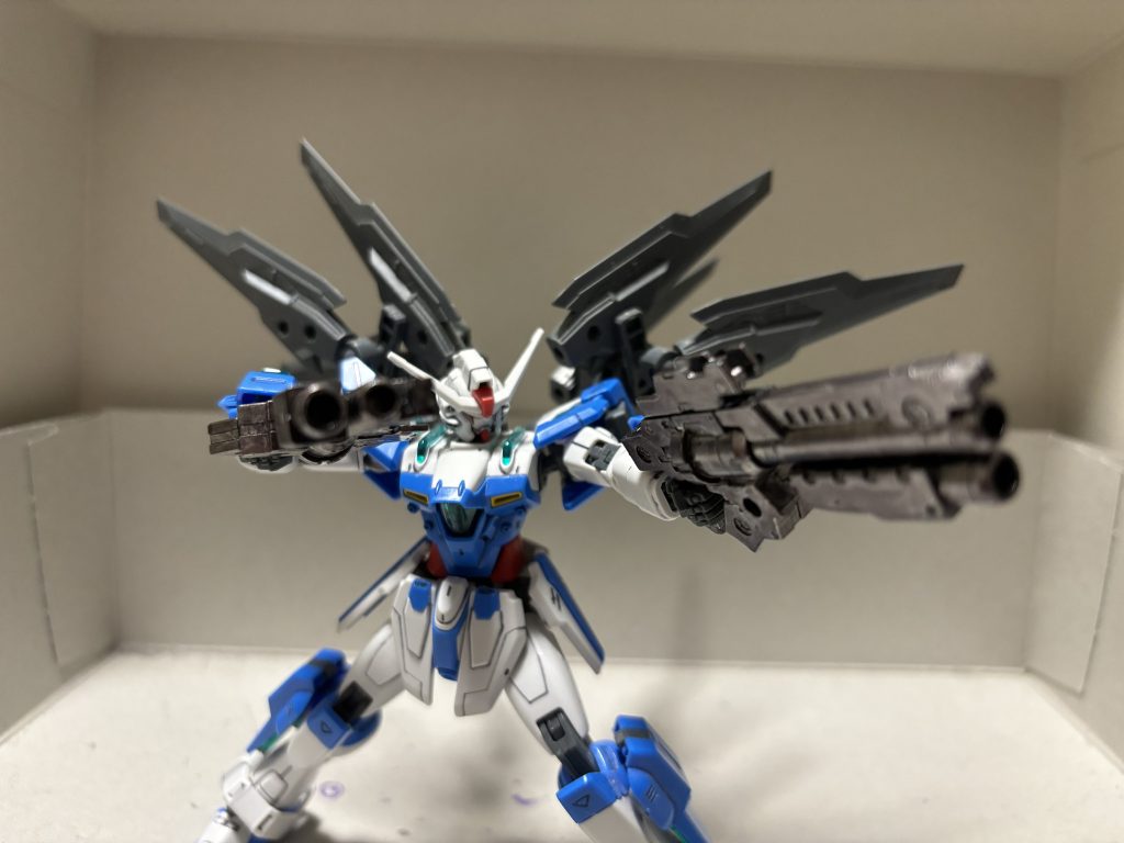 射撃武装はビームライフルを2丁