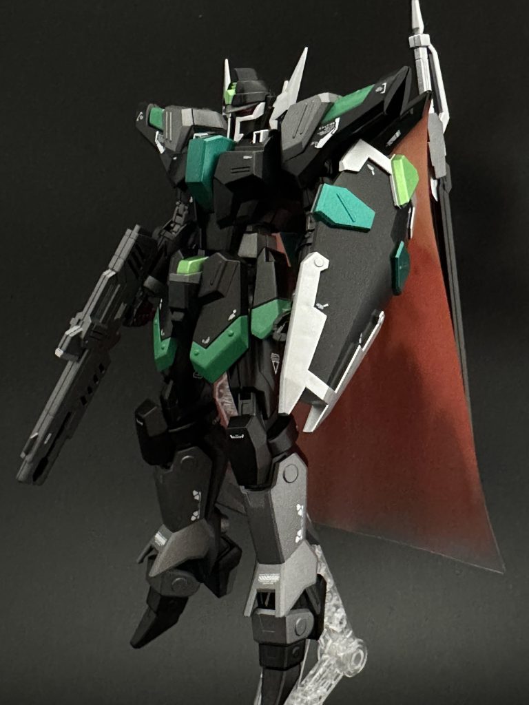 マントあり前面。このビームマント何か意味があるのか...ボワチュールリュミエールの産物なんですかね？それともV２みたいに攻撃防御にも転用できるものなのか...まあかっこいいのでなんでもいいですね