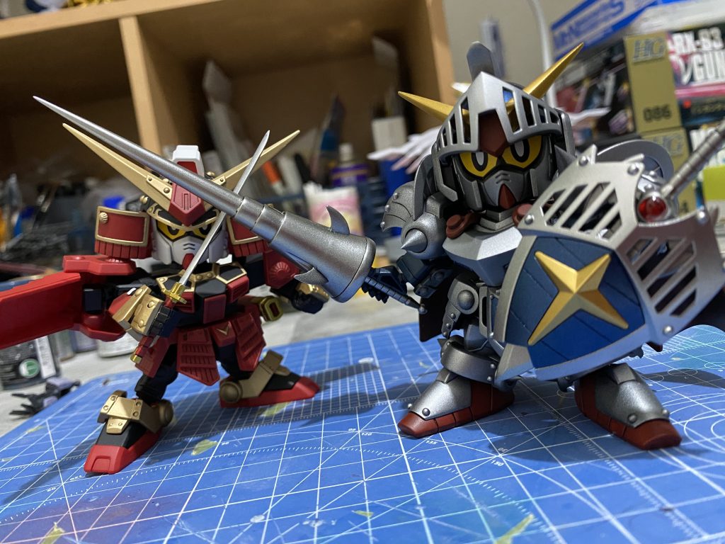 一年半くらい前に作ったレジェンドBB武者頑駄無と。成長出来てると良いなぁと思ったり思わなかったり_(⌒(_'ω')_笑