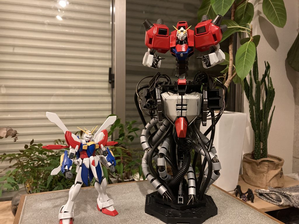 MGゴッドガンダムと並べて