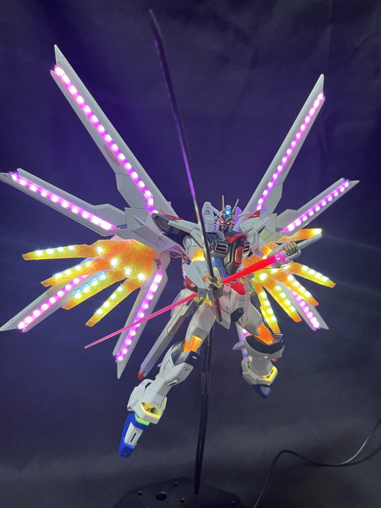 電飾マイティーストライクフリーダム–4枚目/制作者：@BearTwRider