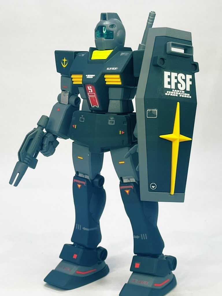 HG ジムをリド・ウォルフ専用機カラーに全塗装。