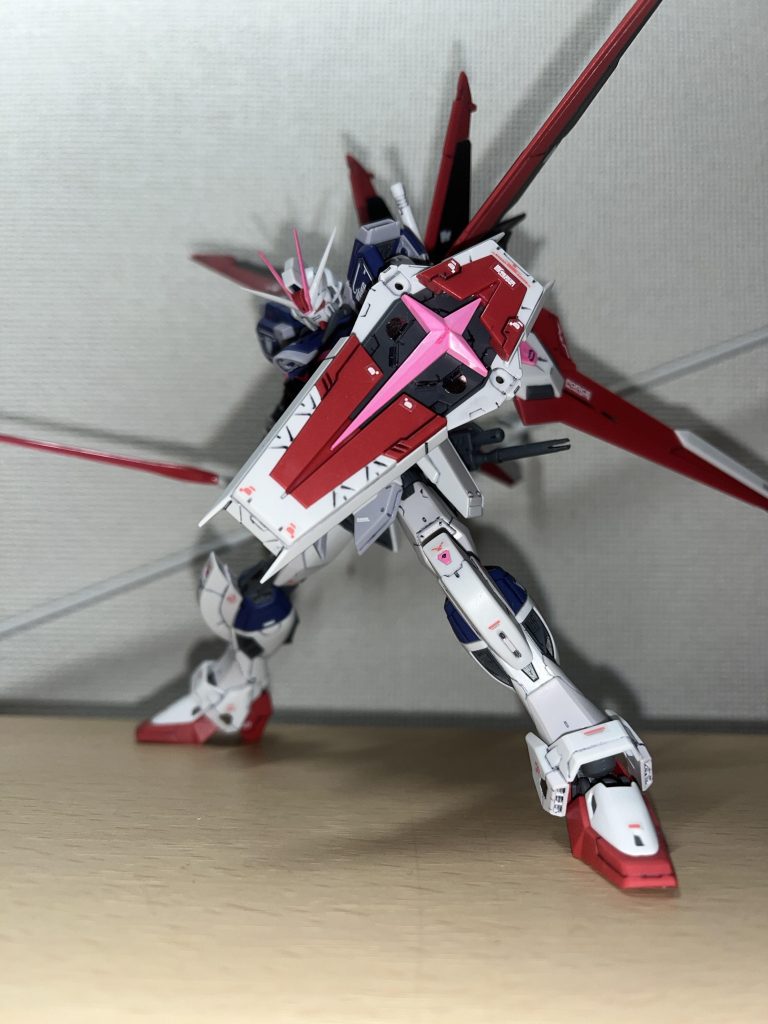 同意を得られるとは全く思いませんが、シールドの十字がピンクになったのが1番気に入ってます。なんか赤とのコントラストが少なめなのが個人的にツボ!