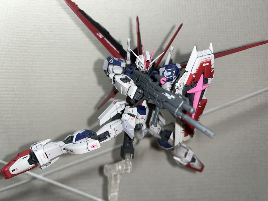 シールド構えながら射撃!