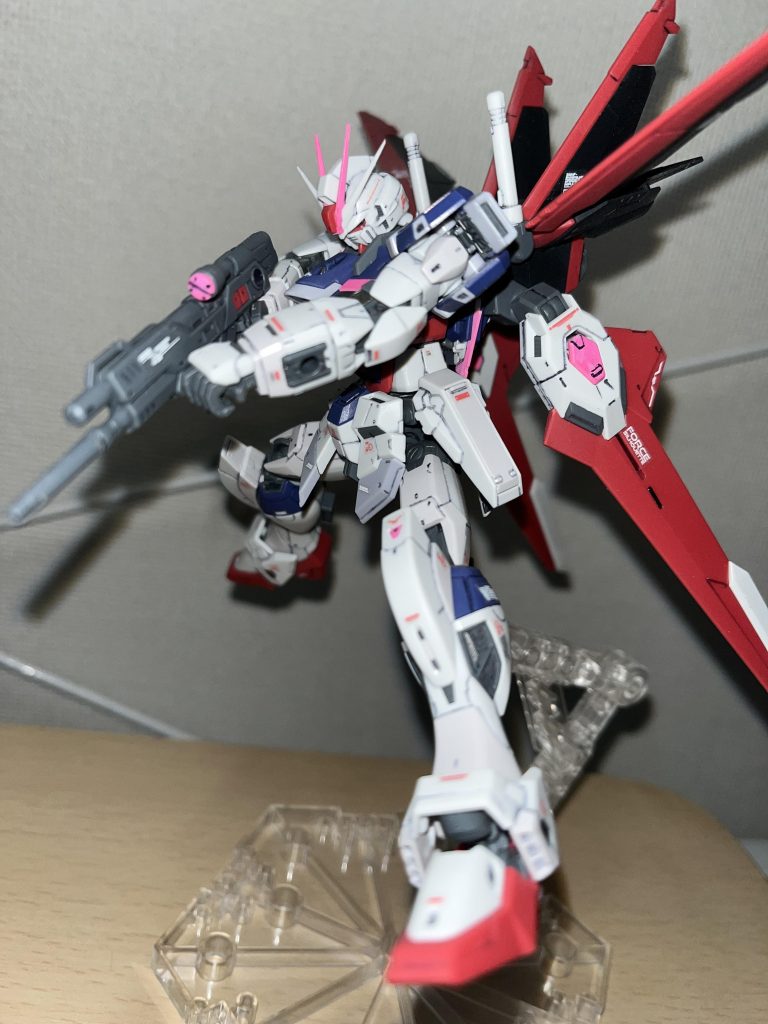 ライフル両手待ちも比較的ラクに!インパルスの両手持ちは印象全くありませんが、、