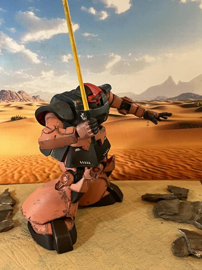 ビームサーベルは買った時についてなかったので自作です。実は木製の串から作成（笑）