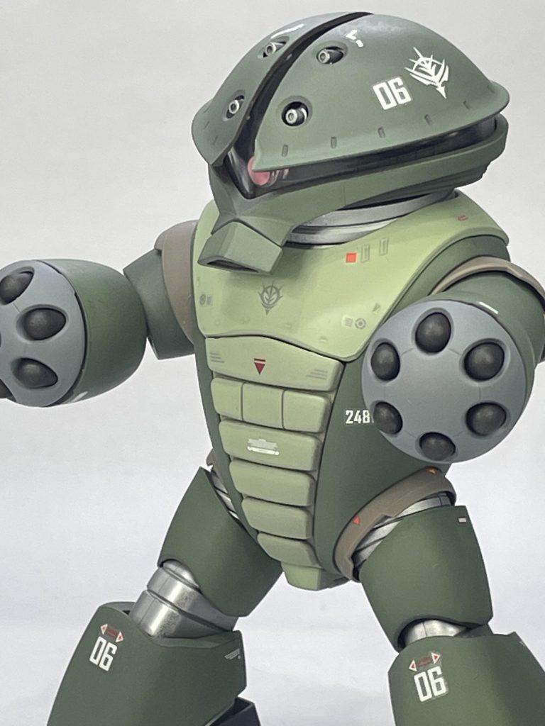 実はゴッグより身長高いんですよね。