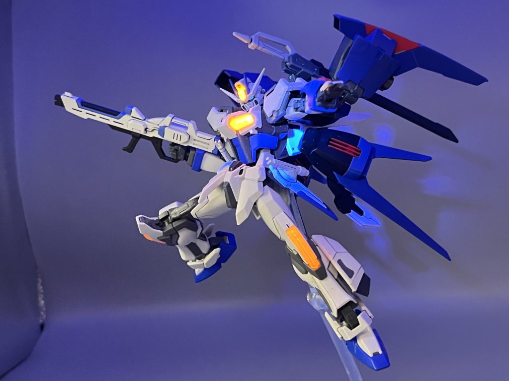 アンタレスシステムリミッターを解除することで、各部クリアパーツが光り輝き、本機の機動力を更に向上させる。