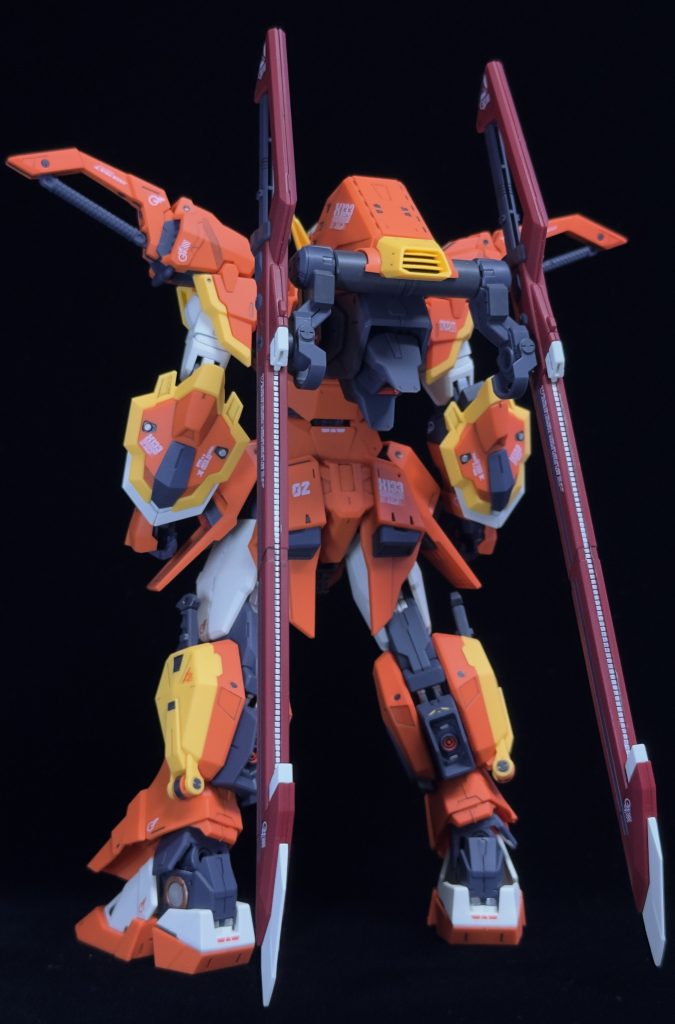 今回は久々に説明書にデカールの指示があるキットだったので、悩むことなくスラスラと貼っていけましたが、ところどころ左右変えたり説明書にない箇所に貼ったりしてます。エドが南アメリカ合衆国に合流後ってイメージだったので、連合のエンブレムは付けてません。