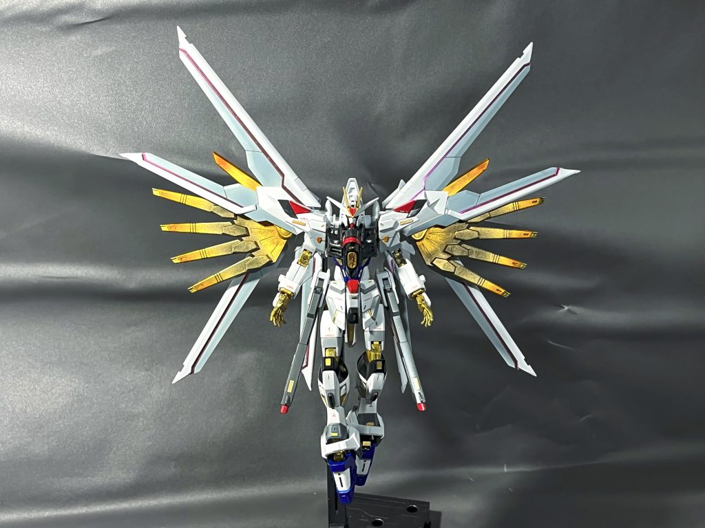 金の箇所は赤金、青金、スターブライトゴールドで塗り分けてます。