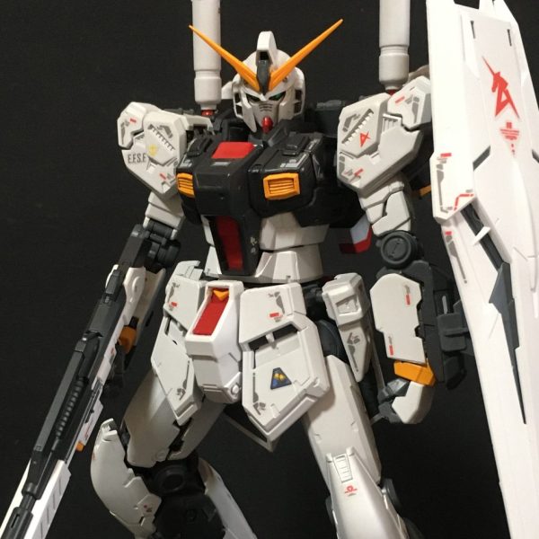 量産型νニューガンダム　アムロ機