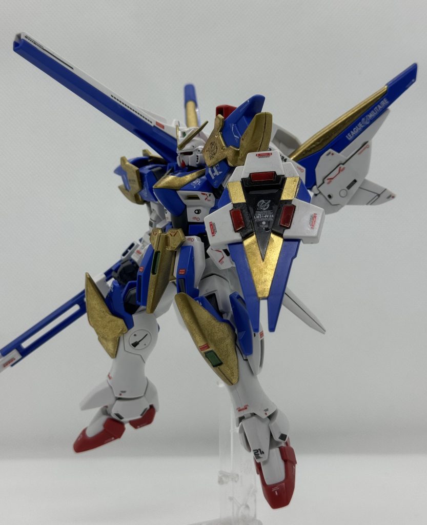 部分塗装とデカール貼付で、まあまあカッコよくなった。