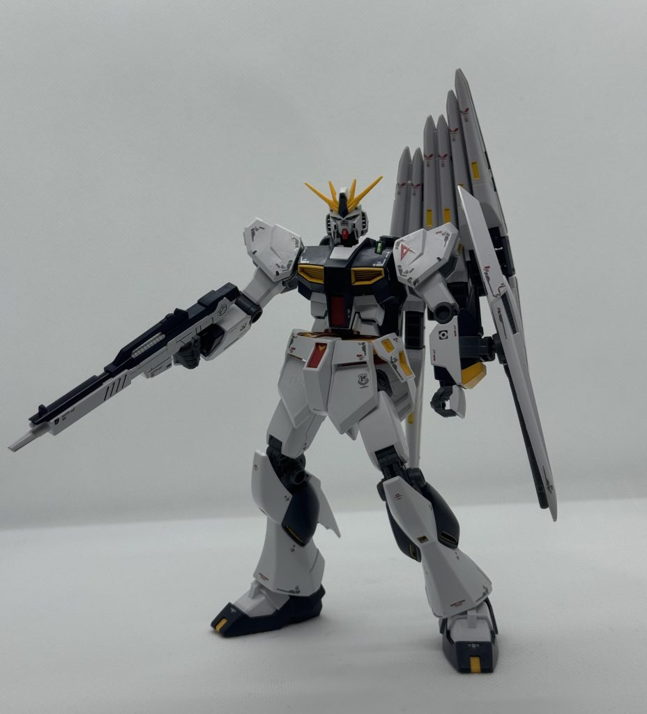 フィンファンネルはフェイクニューウェポンズのやつ。デカール貼って、ちょい塗装だけで結構見ちがえた。