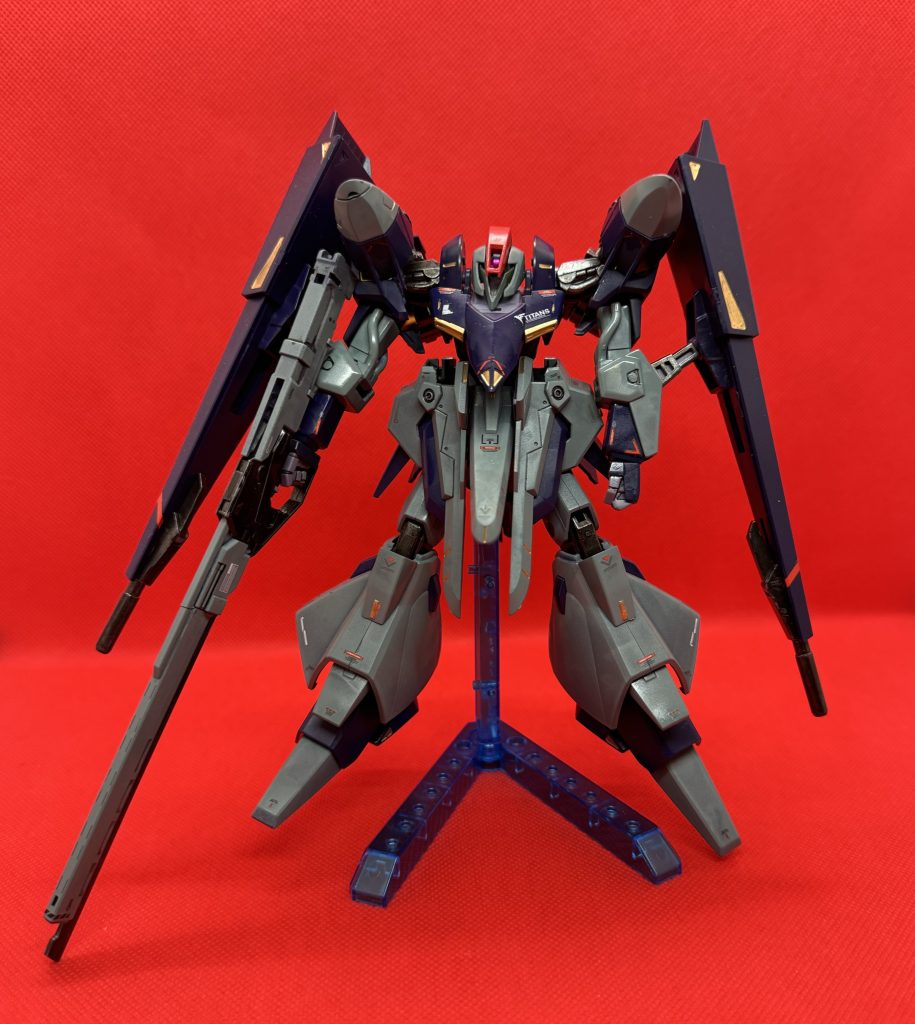 「ギャプランのクセにガンダム顔なんてけしからん！」という感じで、キットの余剰パーツの