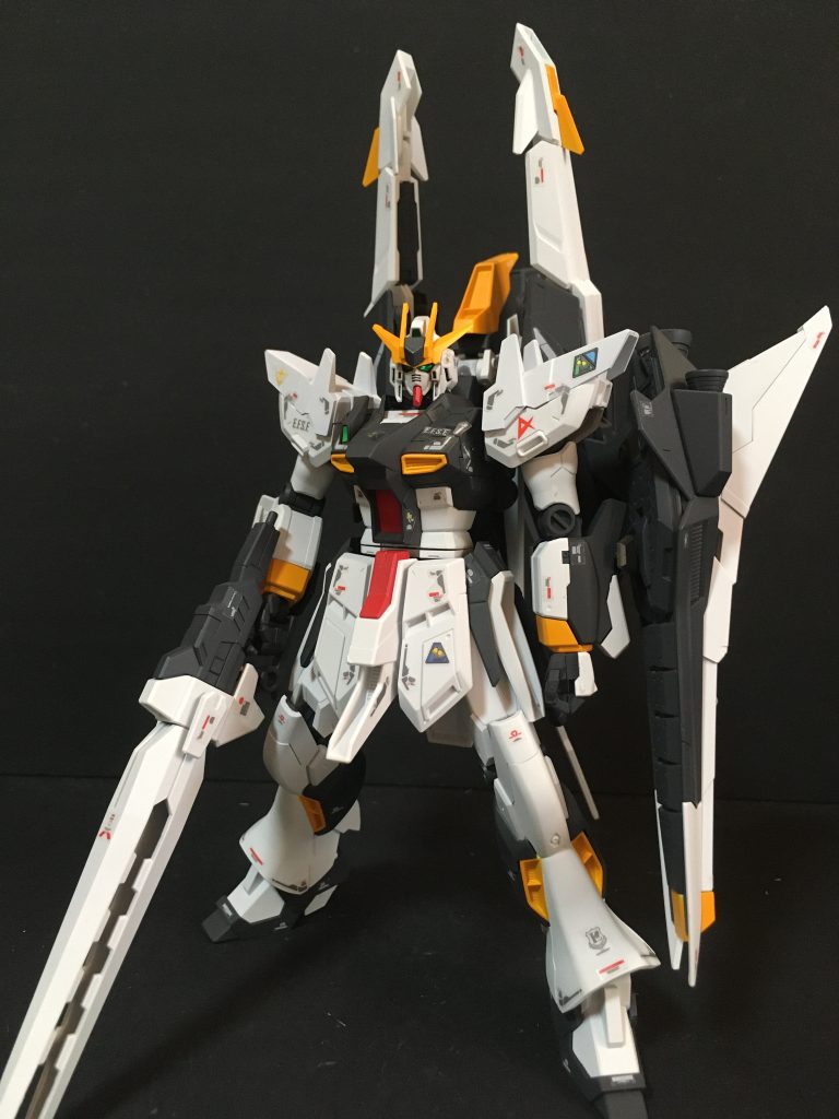 HG Hi-νガンダム ヴレイブアメイジング ニューガンダムカラー