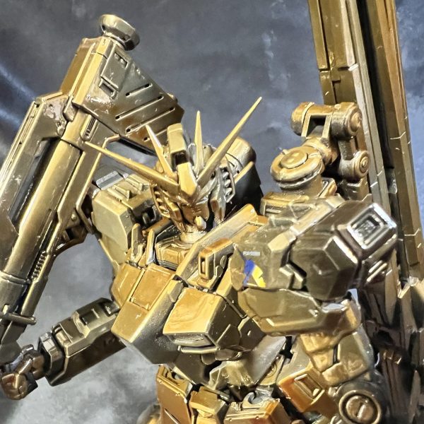 福岡νガンダム金メッキ塗装
