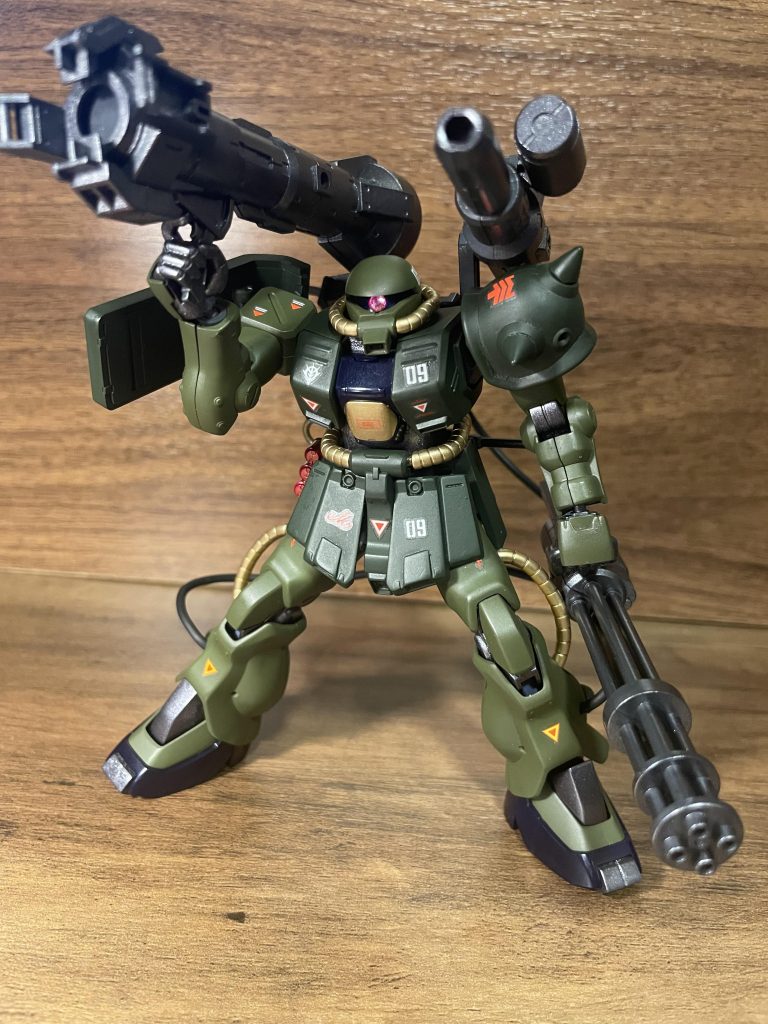 武器パーツを探しに近所に買いに行ったところいい感じのものがなく、どうしようと思っていたところ境界戦機のウェポンを発見。