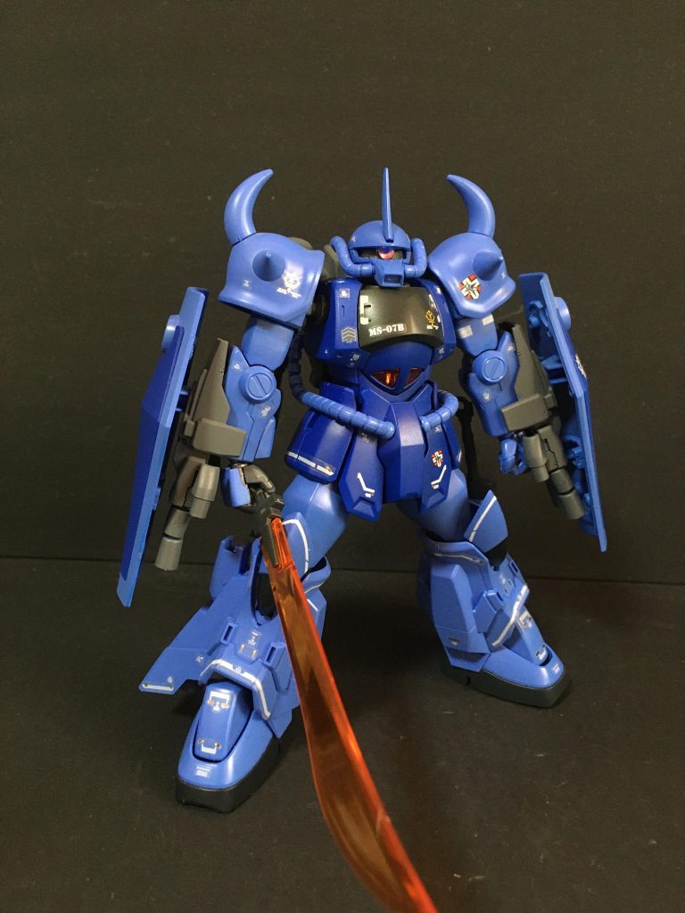 正面右側非常にカッコ良いデザインで一目惚れしました。