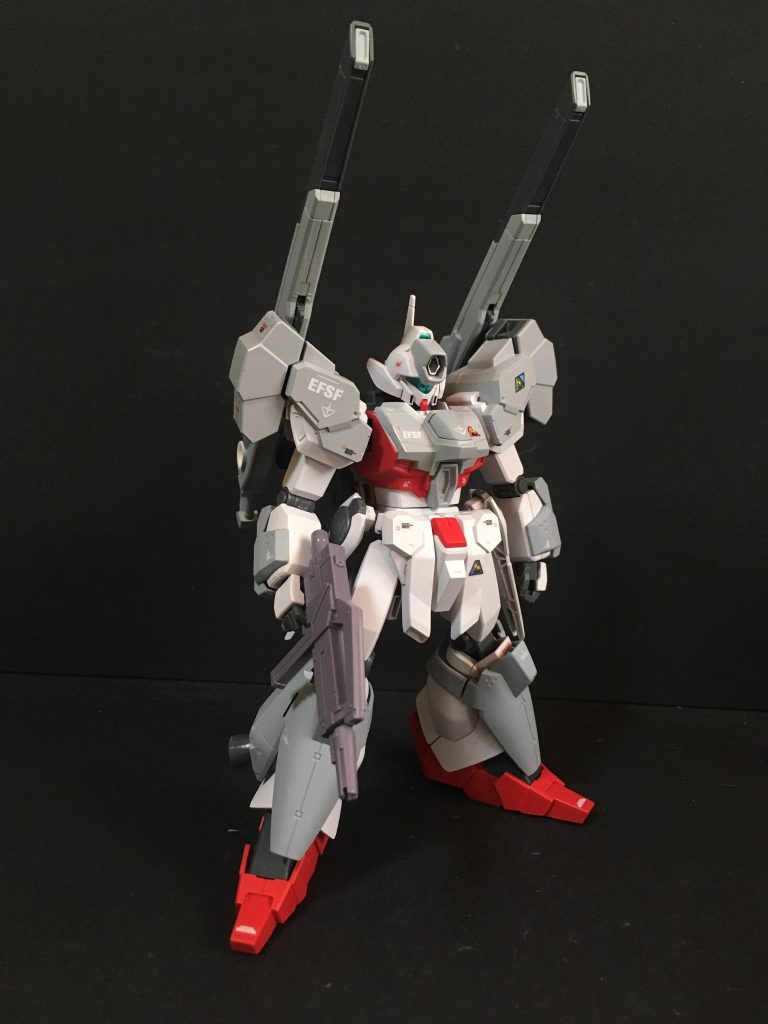 ブラストマスターは武装盛りすぎで出力不足確実な設定ですが、、、連邦カラーで塗装すると正史のMSVっぽく見えるようになったかなと。