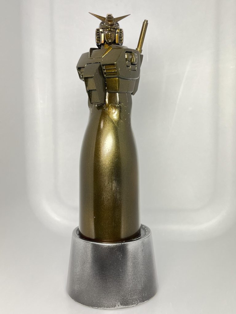 こいつ、頭が動くぞっ!?