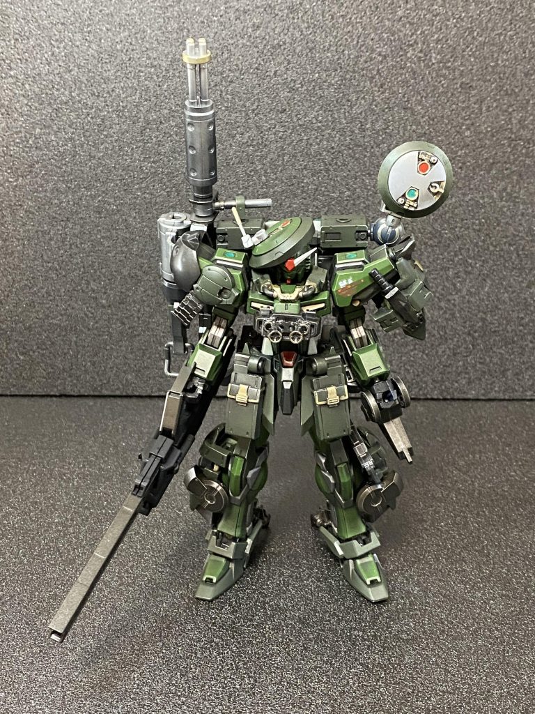 SALは合体する事で本来のグリーンベレーガンダムの装備に