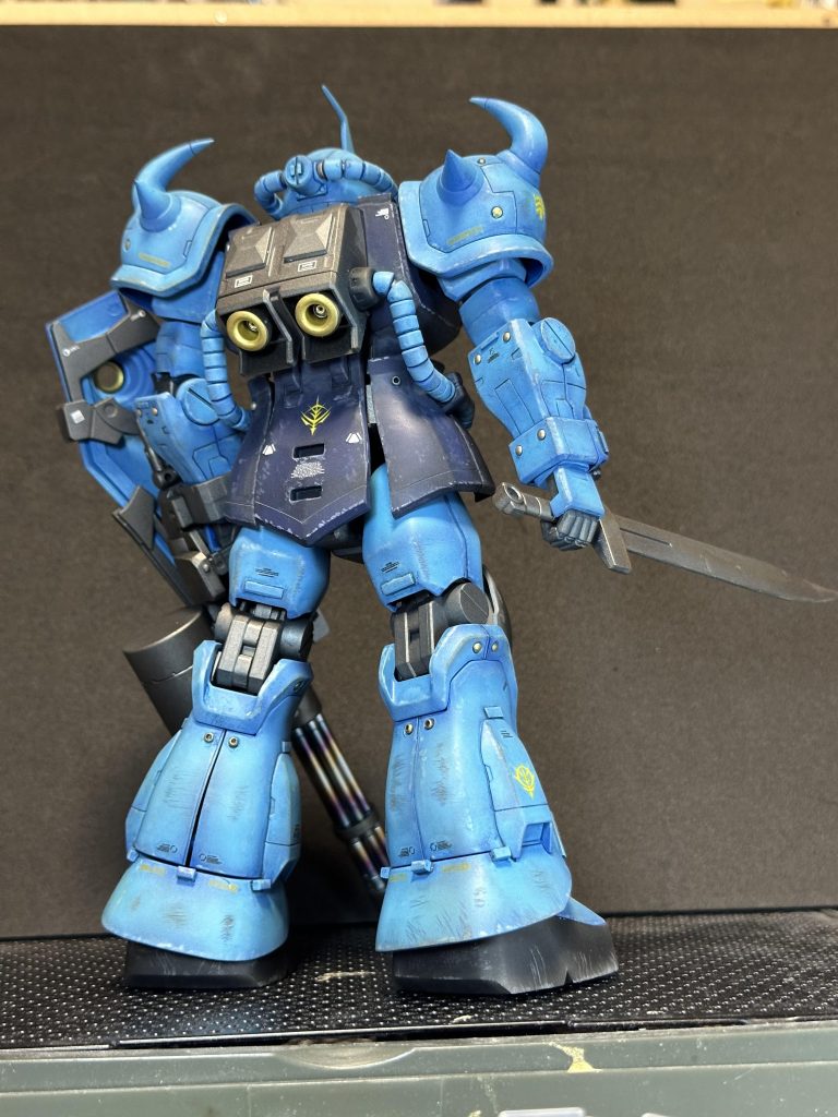 ウェザリングは一度半艶トップコートを一度は今からフィルタリキッドのブルーでウォッシング。加えて擦り傷を120番くらいのかなり荒いヤスリで削り、ウェザリングマスターで擦り傷内のハゲチョロを表現。もーちょいメリハリ付けたかったかなー?今回の反省点。次回は先にシルバー下地などでやってみますかな? トータルでやりたいことは出来た作品です!次も頑張るぞー!