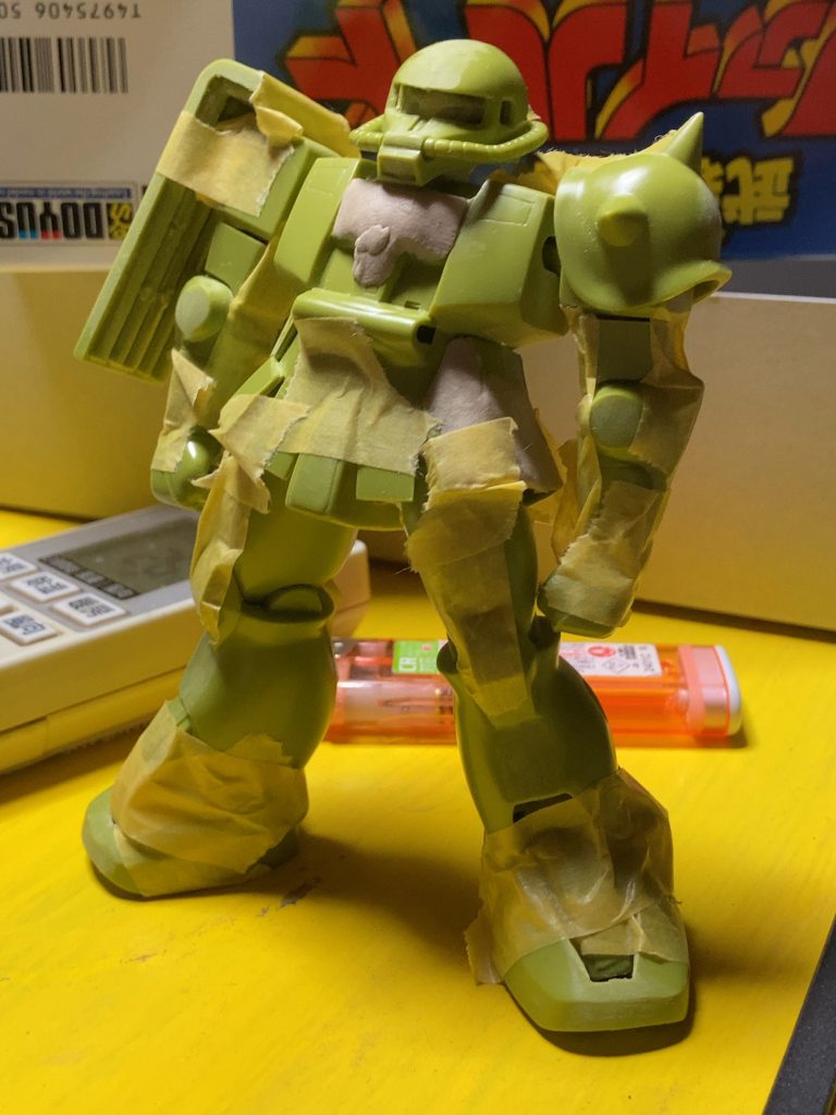 シールド裏はランナーとパテ併用で埋め。足首パーツを切り分けて斜めにして再接着、再整形。本当は関節ワザを仕込みたかったのですが、自信が出なく断念しました😢悔しい。次からは更にもっと完成度を高めたいです。でも数年前マインレイヤーを作った時より上達した事も沢山あったのでそこは嬉しかったです💪✨私のページをさかのぼると1作目のマインレイヤーも投稿してますのでよかったら見比べてみてね♨️( ◜ᴗ◝)( * ◜ω◝ )成長アルヨ