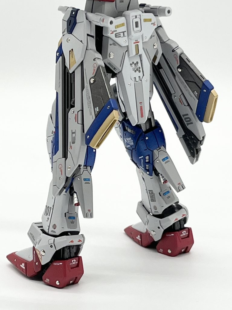 下半身ショット(背面)