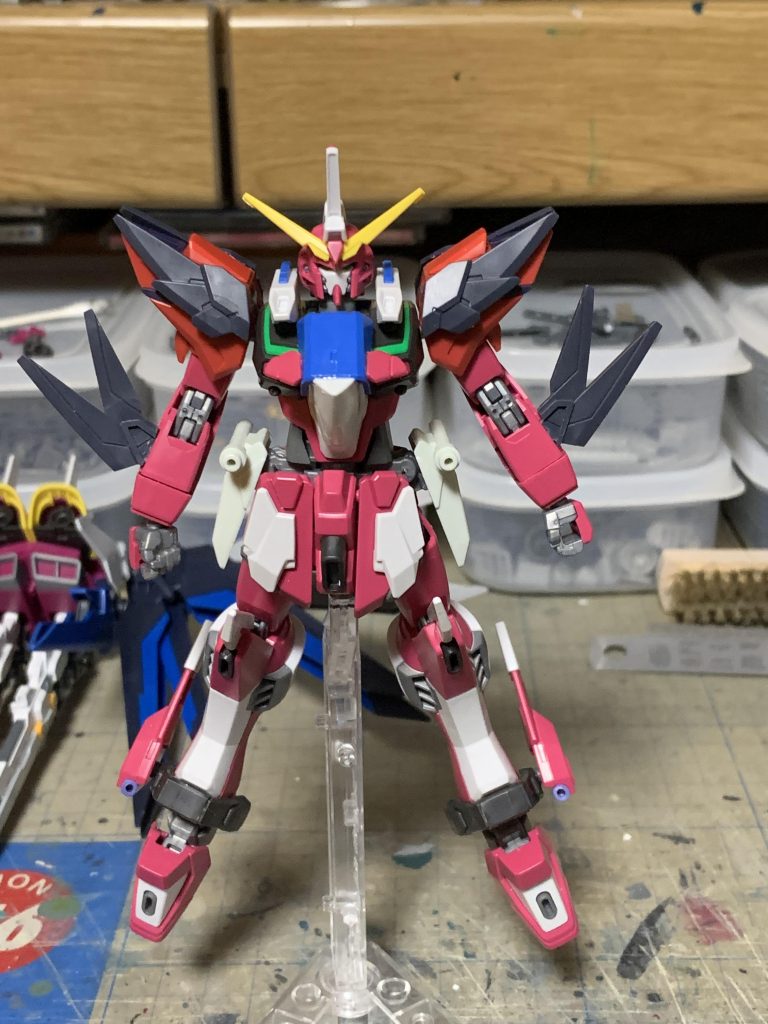 あとは追加装甲などをちまちまと取り付けて現在の形に持って行きました。