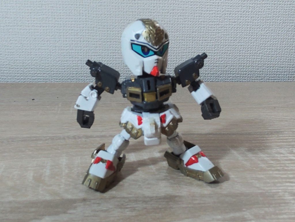 まずは素体。孫権は素体が孫権に出来上がってるので(信次郎構文)可動部分をいつも通り増やし