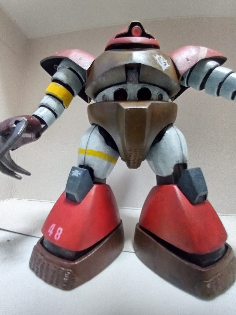 昔から水泳部のどっしりむっちり感が好きなので、個人的にはとても楽しく作業できました。普段旧キットを中心に弄ってるので、たまにHGUCを弄ると楽すぎて感動します(笑)