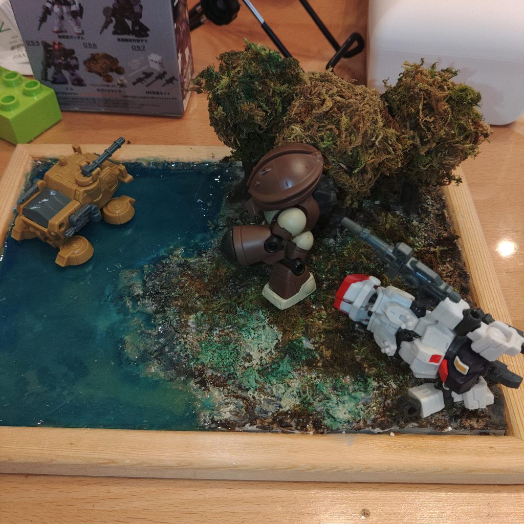 各機体の配置。まだ未塗装状態。