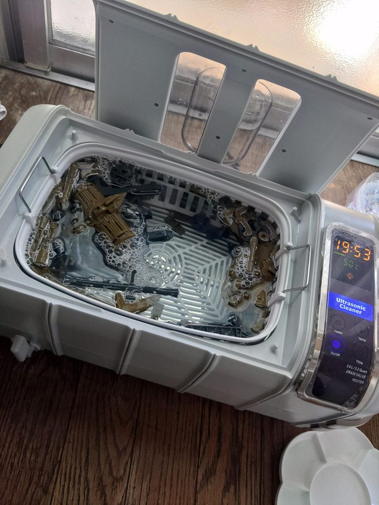 ~ポージングには期待出来ないので洗浄中のカット~ ウェザリングの奥深さの鱗片が垣間見えた試練のキットでした…