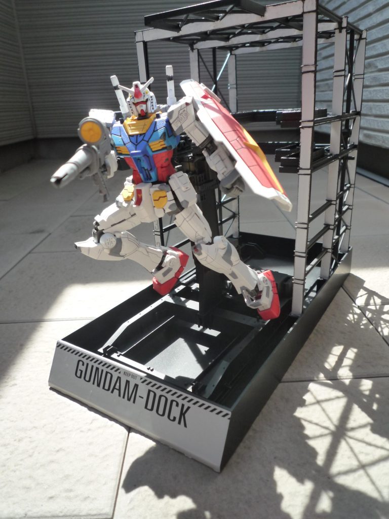 実際にはできなかった武装をもって状態以前静岡にあったときはビームサーベルを持っていたと思うので、いつかまた武装状態の立像ができるといいな