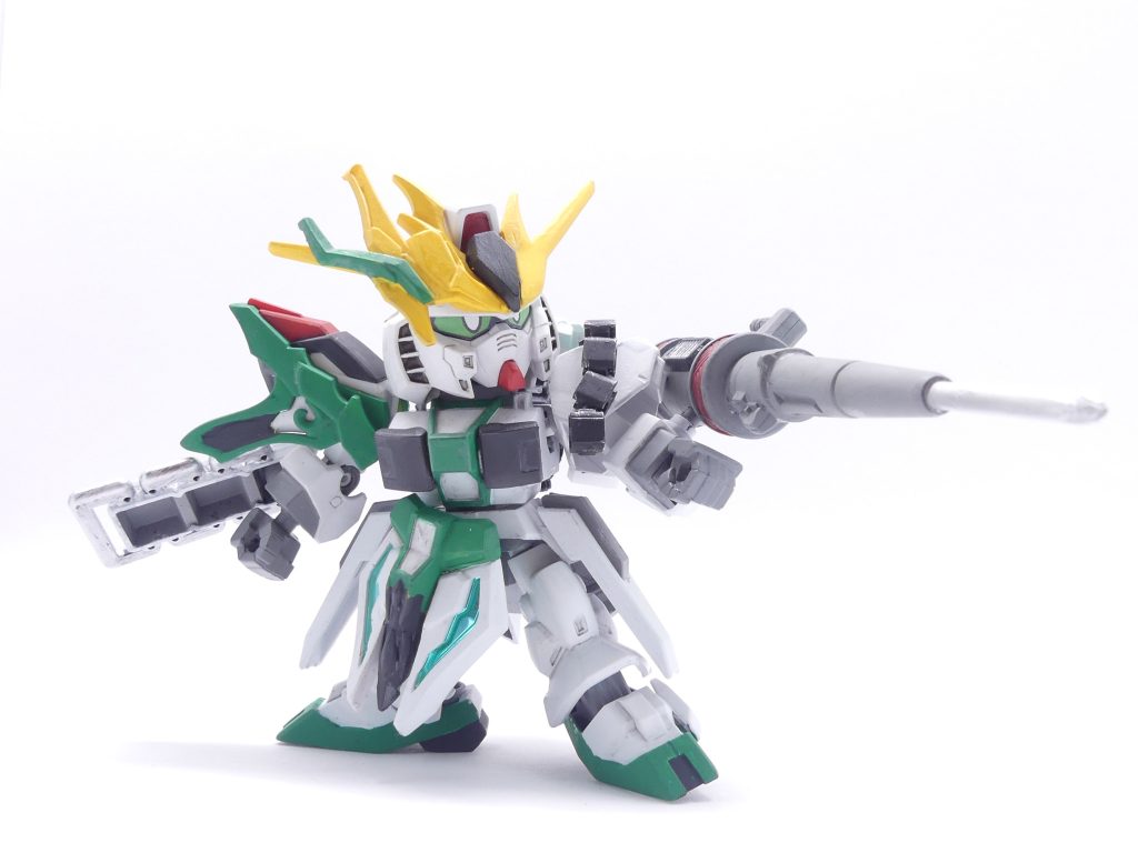 左腕に接続すればさらにパワーを上げることも可能。