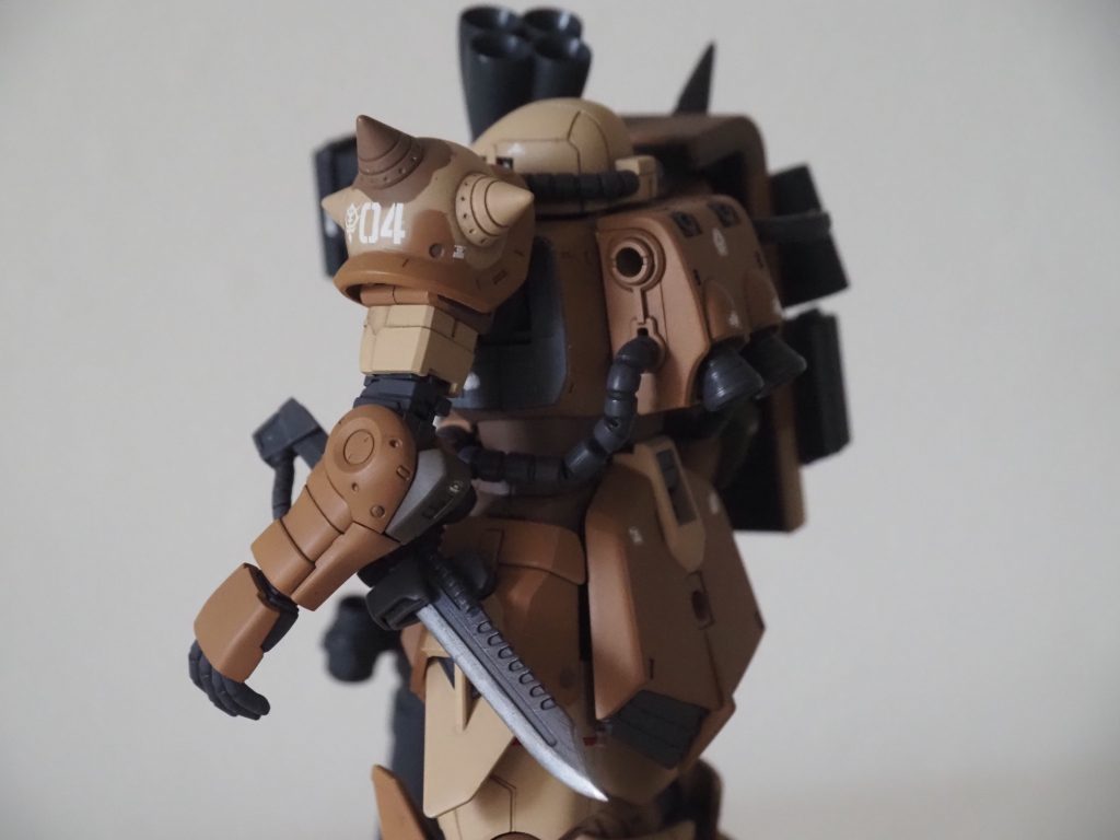 剣の刃も少しシャープにしてみました。