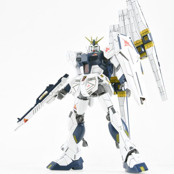 HGUC ν[NEU] GUNDAM