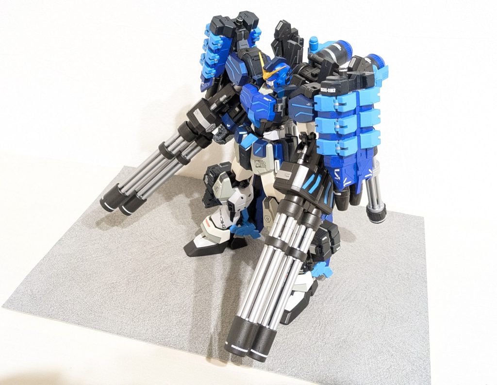 背中が寂しかったので追加ウェポンを設けて『弐式』に改修。