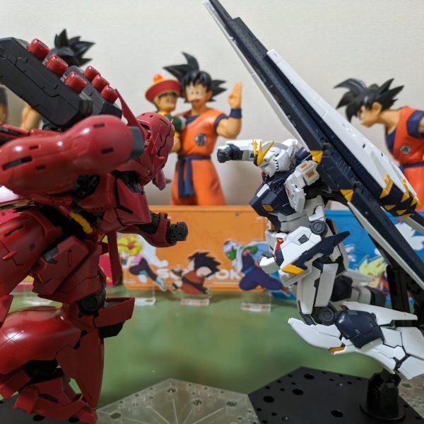 RGνガンダム　RGサザビー