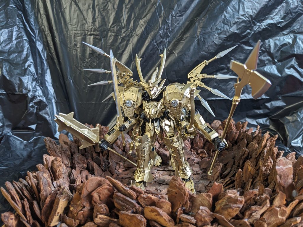 数日に及ぶ激戦の果て、悪神は倒れ半獣神は力尽きたのか姿を消した。その後、付近の村の人間が決戦の地となった山に恐る恐る踏み入ると、行き倒れになった一人の少年を見つけた。