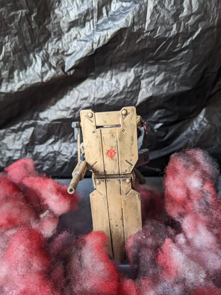 終戦後、ケインはパイロットとしての誘いをすべて断り、MSパイロットを引退した。