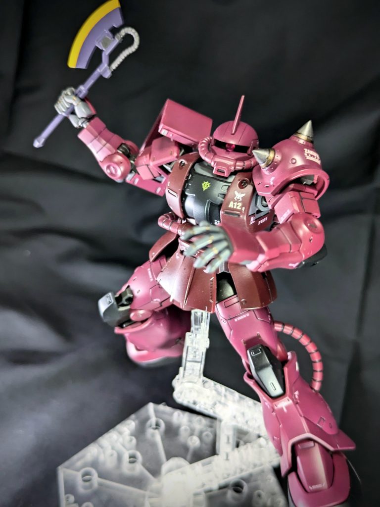 さすがの最新モデル、可動域がハンパないです。