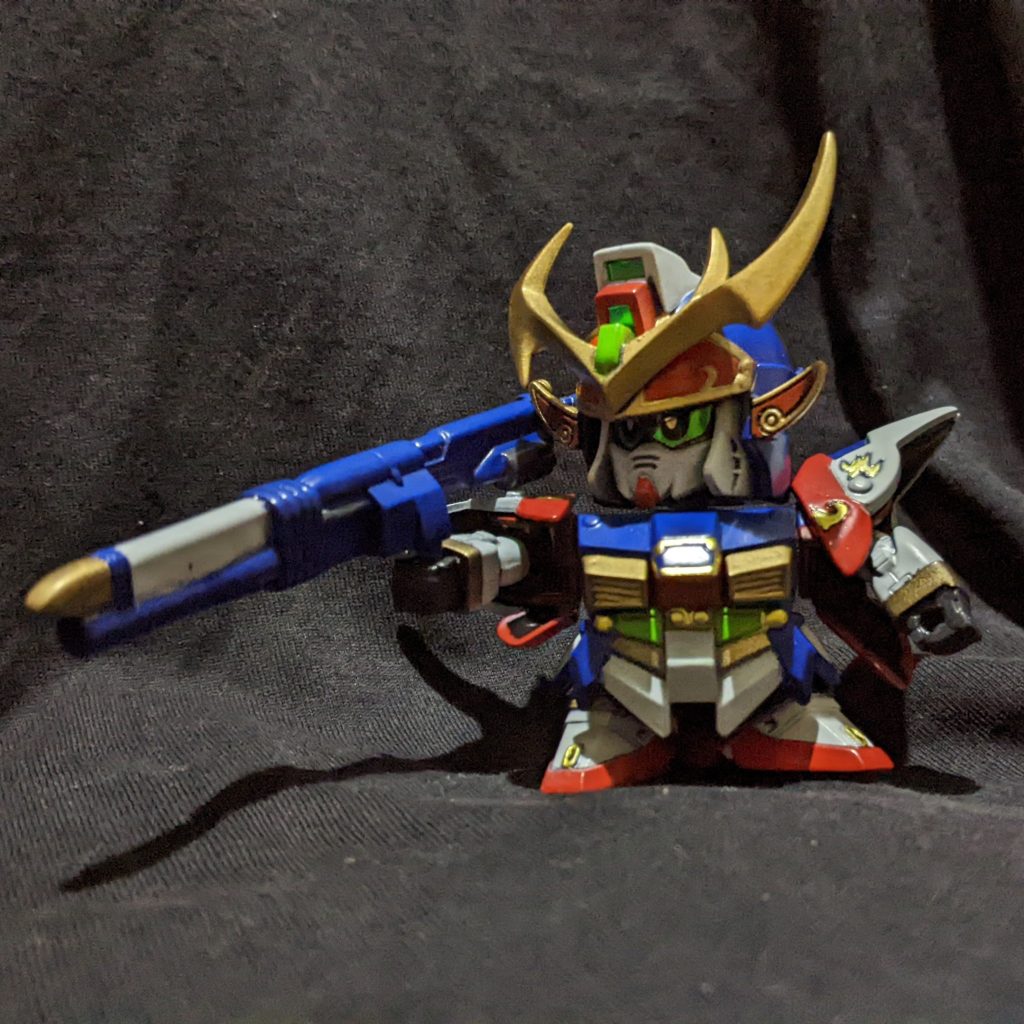 また、背中の鞘は「 邪射鳥(ジーバード)」という長銃になります！！