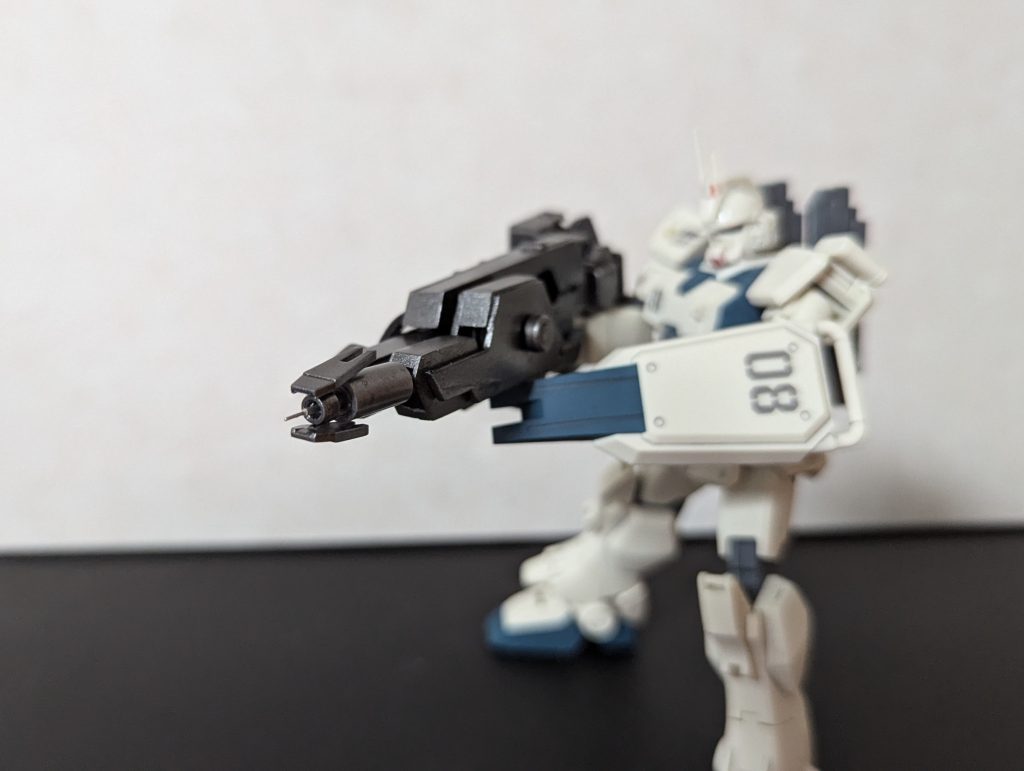 アンカーの先端にはICソケットを直挿し。バーニアの芯とかに使うとなんとなくカッコよくなって使い勝手いいですよね。