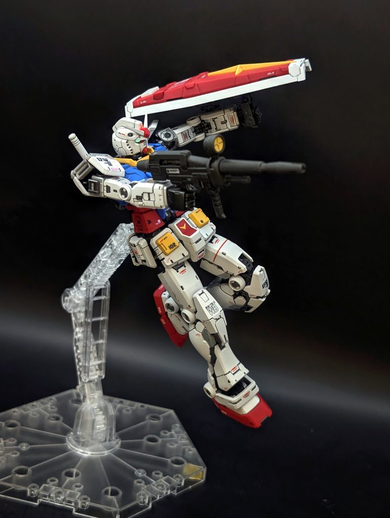 RG 1/144 RX-78-2 ガンダム Ver.2.0–3枚目/制作者：しうまい