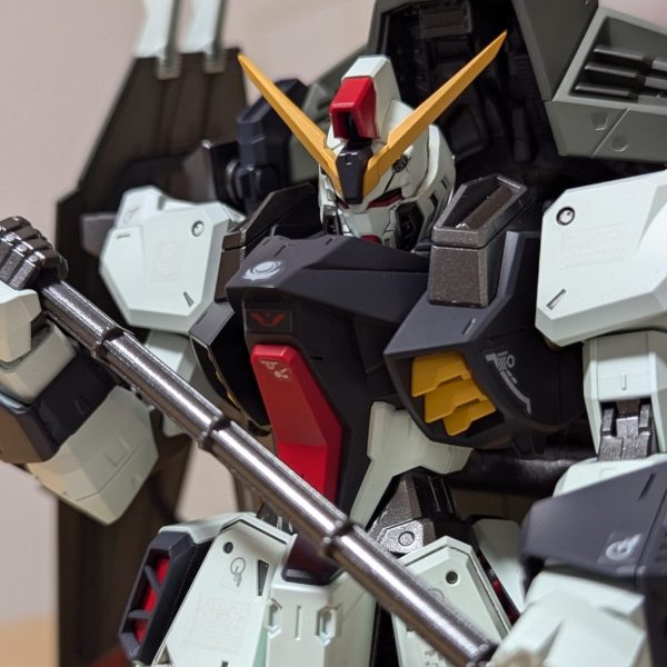 フルメカニクスフォビドゥンガンダム