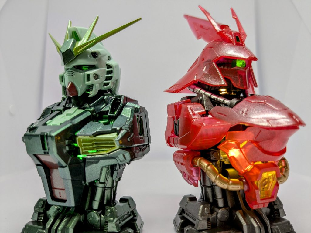 サザビ－と並べました。