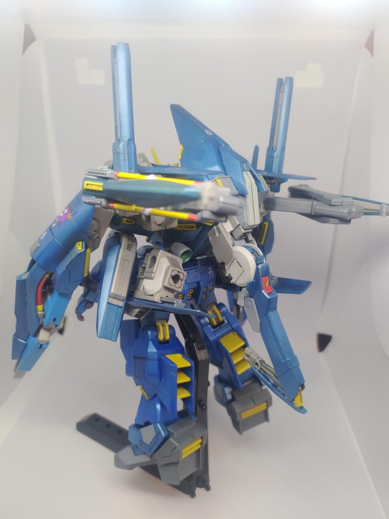 サブアームはTR-6から拝借。全体を見てるともう少し塗り分けすべきだったかなーと